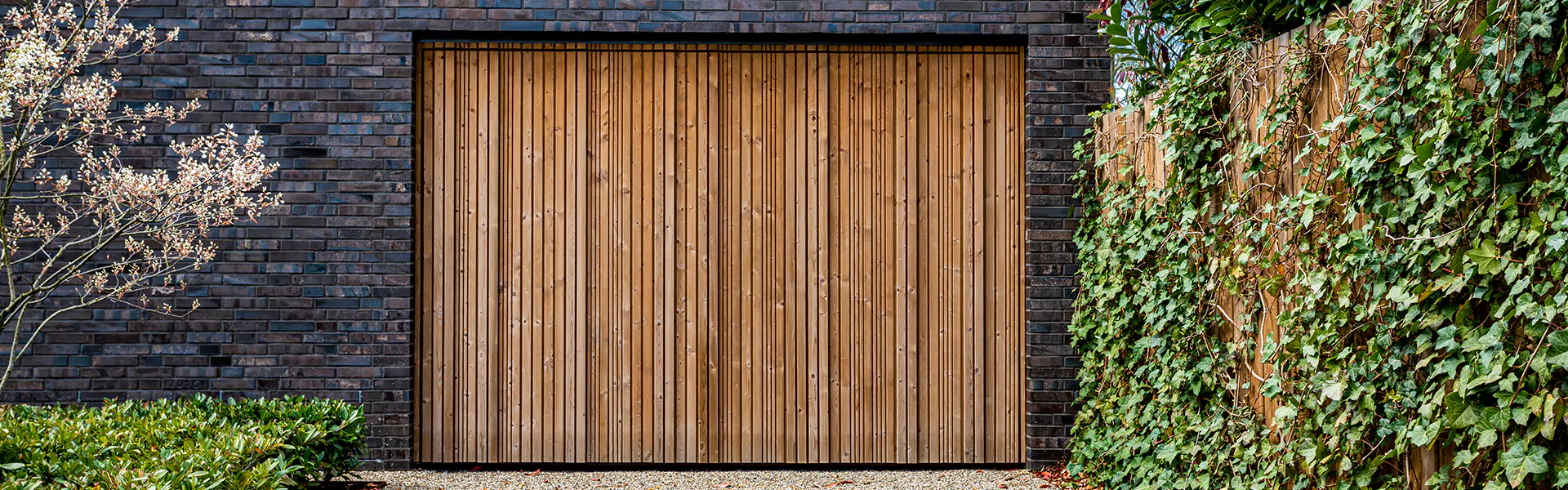 What is the Cost to Install Wood Garage Doors in Thorndale TX?